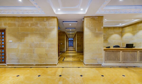 Lobby - Treebo Chandrangan Excellency, 1 Km From Jaisalmer Fort (Jaisalmer)