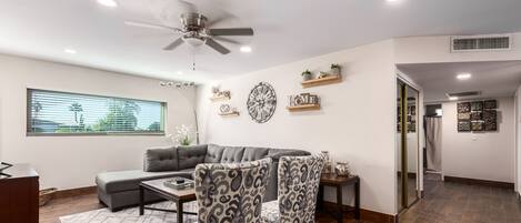 TV connectée, table de tennis de table