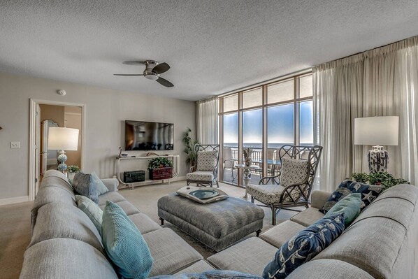 Luokittelematon kuva, 1 kautta 33, painike