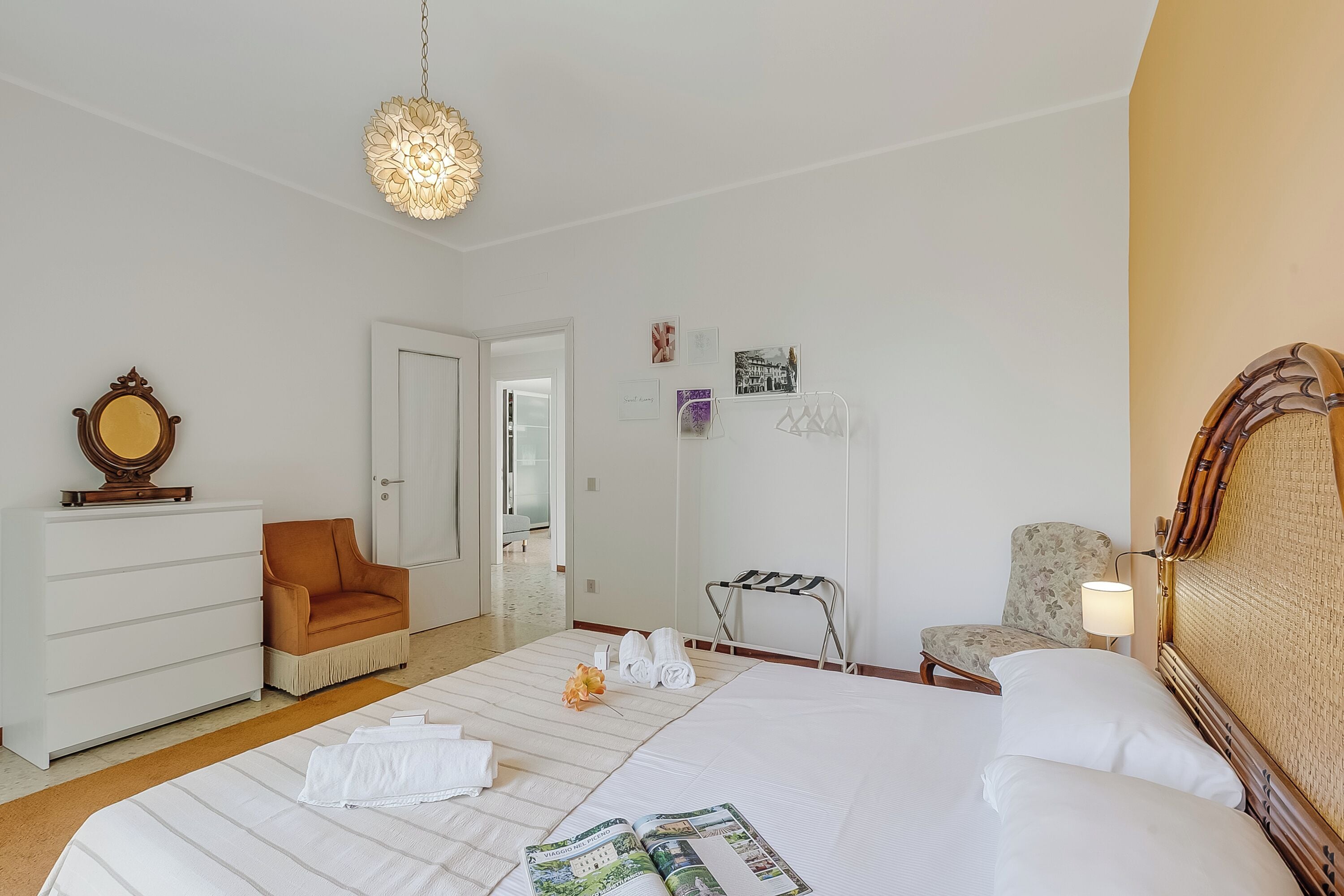 Biệt thự dành cho gia đình, nhiều phòng ngủ, cạnh núi (Villa Giulietta Private Pool) | 4 phòng ngủ, bàn ủi/dụng cụ ủi quần áo 