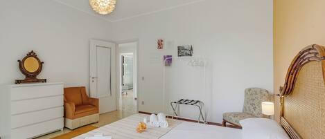 Biệt thự dành cho gia đình, nhiều phòng ngủ, cạnh núi (Villa Giulietta Private Pool) | 4 phòng ngủ, bàn ủi/dụng cụ ủi quần áo