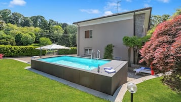Family Villa, Multiple Bedrooms, Mountainside (Villa Giulietta Private Pool) | Kolam renang | Kolam renang terbuka bermusim