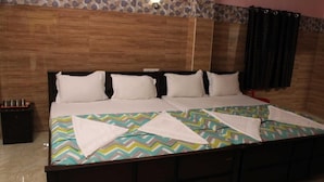 Comfort Room | Free WiFi - HOTEL ADHI RESIDENCY KANCHIPURAM (Kanchipuram)