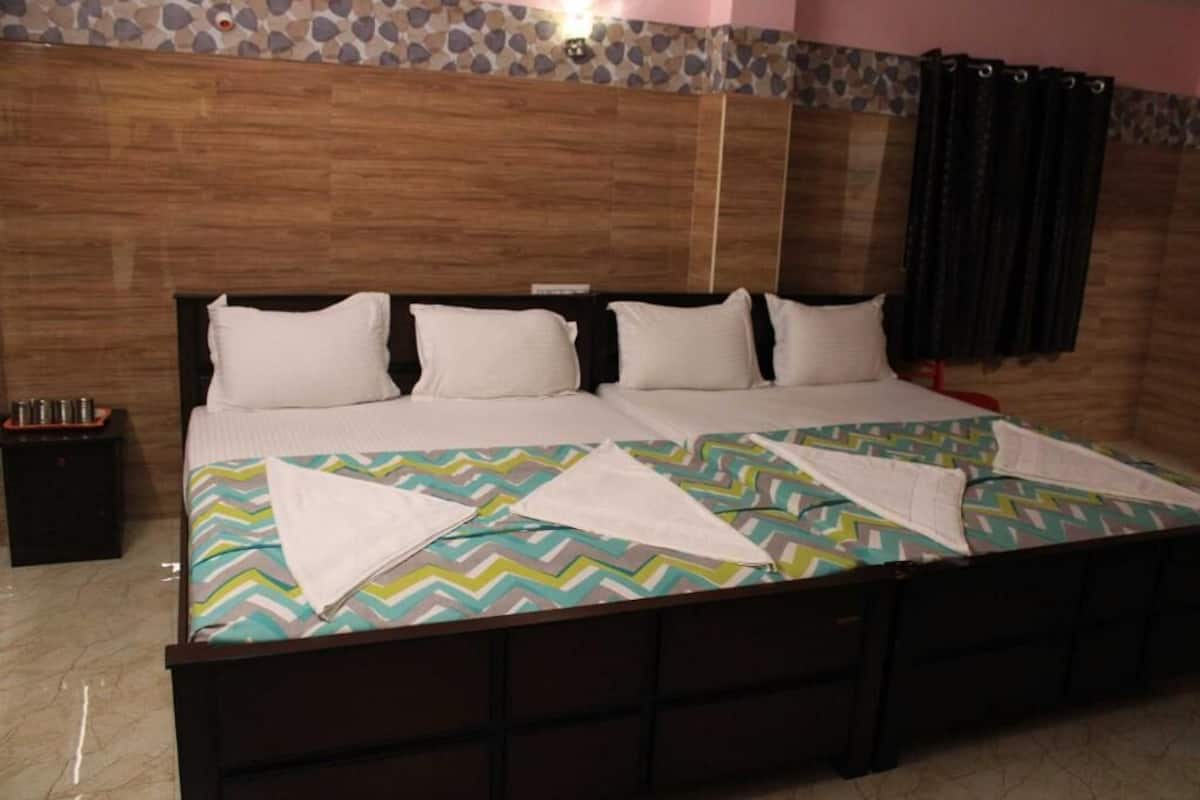 Comfort Room | Free WiFi