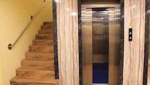 Reception - HOTEL ADHI RESIDENCY KANCHIPURAM (Kanchipuram)