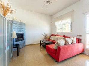 Living area - Holiday Home with Pool (Venta del Pobre)