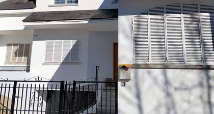 Ideal for family and friends near the reservoir of San Juan, barbecue, terrace, etc.