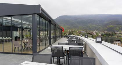 Aileena Hotel & Villas
