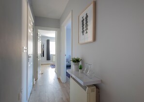 Hallway - Karah Suites - Livery House (Reading)