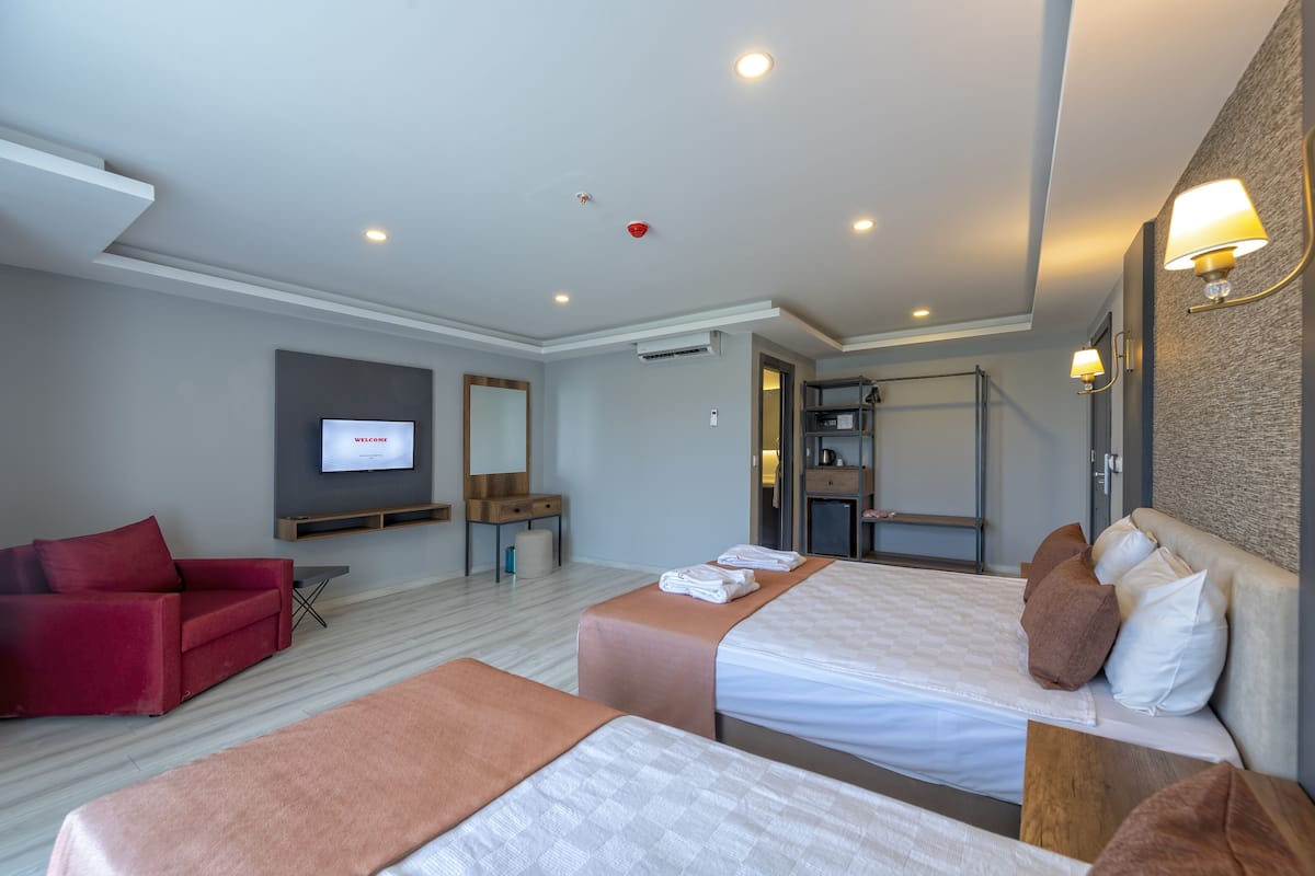 Coffres-forts dans les chambres, Wi-Fi gratuit, draps fournis