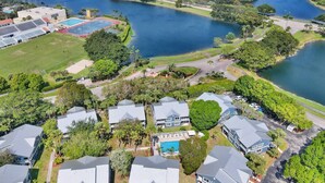 Exterior - 270B - Boca Retreat w/ Pool, Parking, Near Evert Tennis & Shops (Boca Raton)
