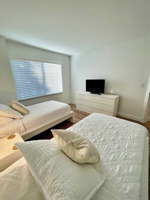 3 bedrooms, desk, iron/ironing board, travel cot