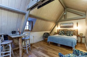 1 chambre, fer et planche à repasser, Wi-Fi gratuit, draps fournis