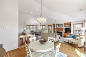 Smart TV, video games