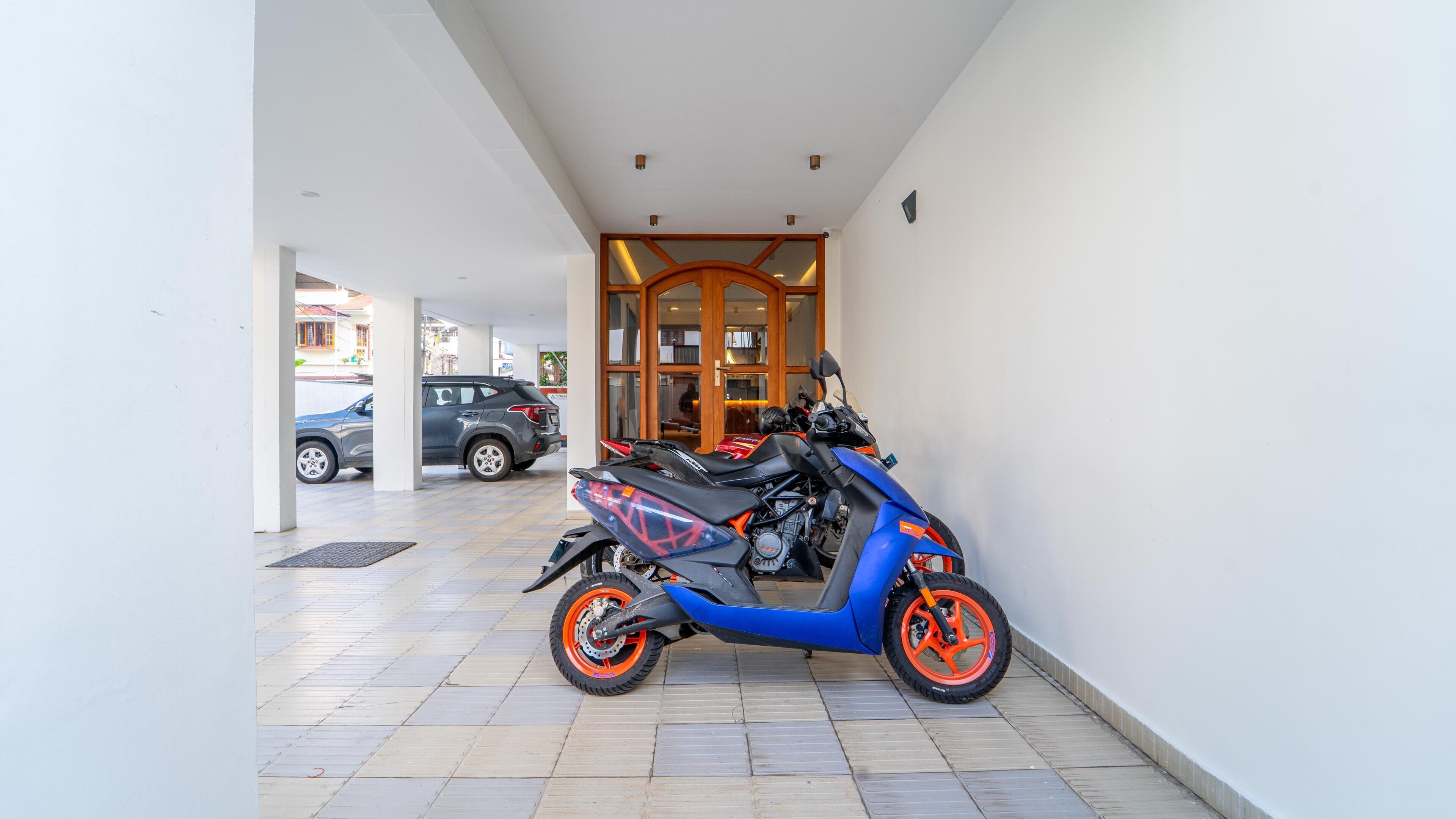 Photo - Treebo Petals Suites Marine Drive