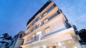 Interior - Treebo Petals Suites Marine Drive (Kanayannur)