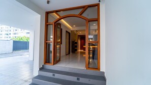 Exterior - Treebo Petals Suites (Kanayannur)