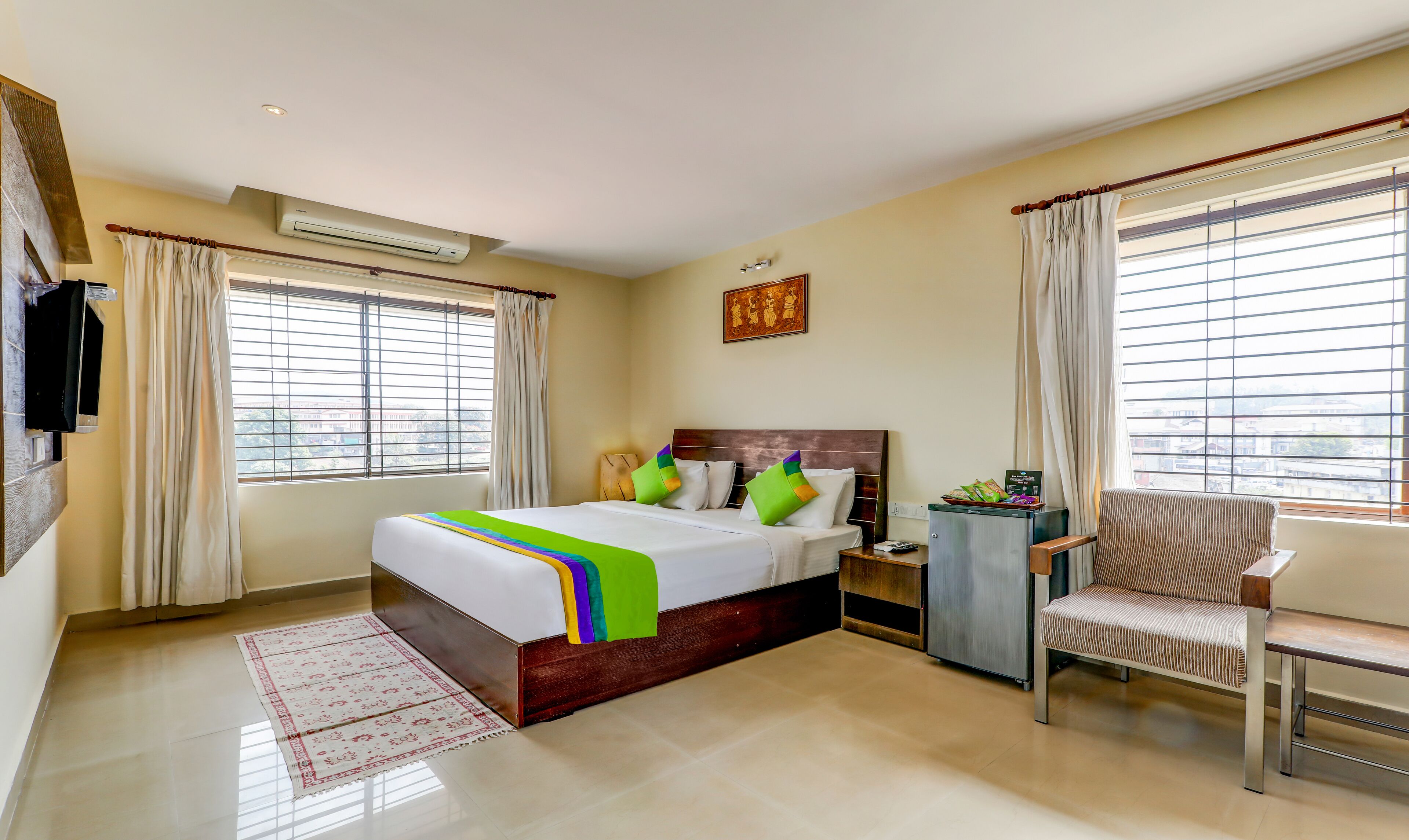 Deluxe Double Room | Iron/ironing board, free WiFi, bed sheets