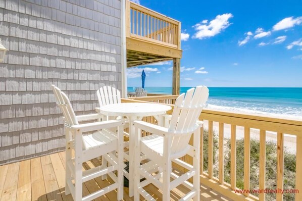 Outdoor dining - Slow M'Ocean - Beautiful 2 BR Oceanfront Townhome! (North Topsail Beach)