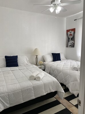 5 Schlafzimmer, Bügeleisen/Bügelbrett, WLAN, Bettwäsche