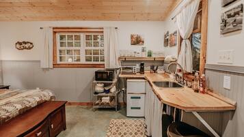 Cabin, 1 Bedroom | Private kitchen | Fridge, coffee/tea maker, toaster