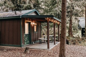 Cabin, 1 Bedroom | Property grounds