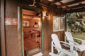 Cabin, 1 Bedroom | Property grounds