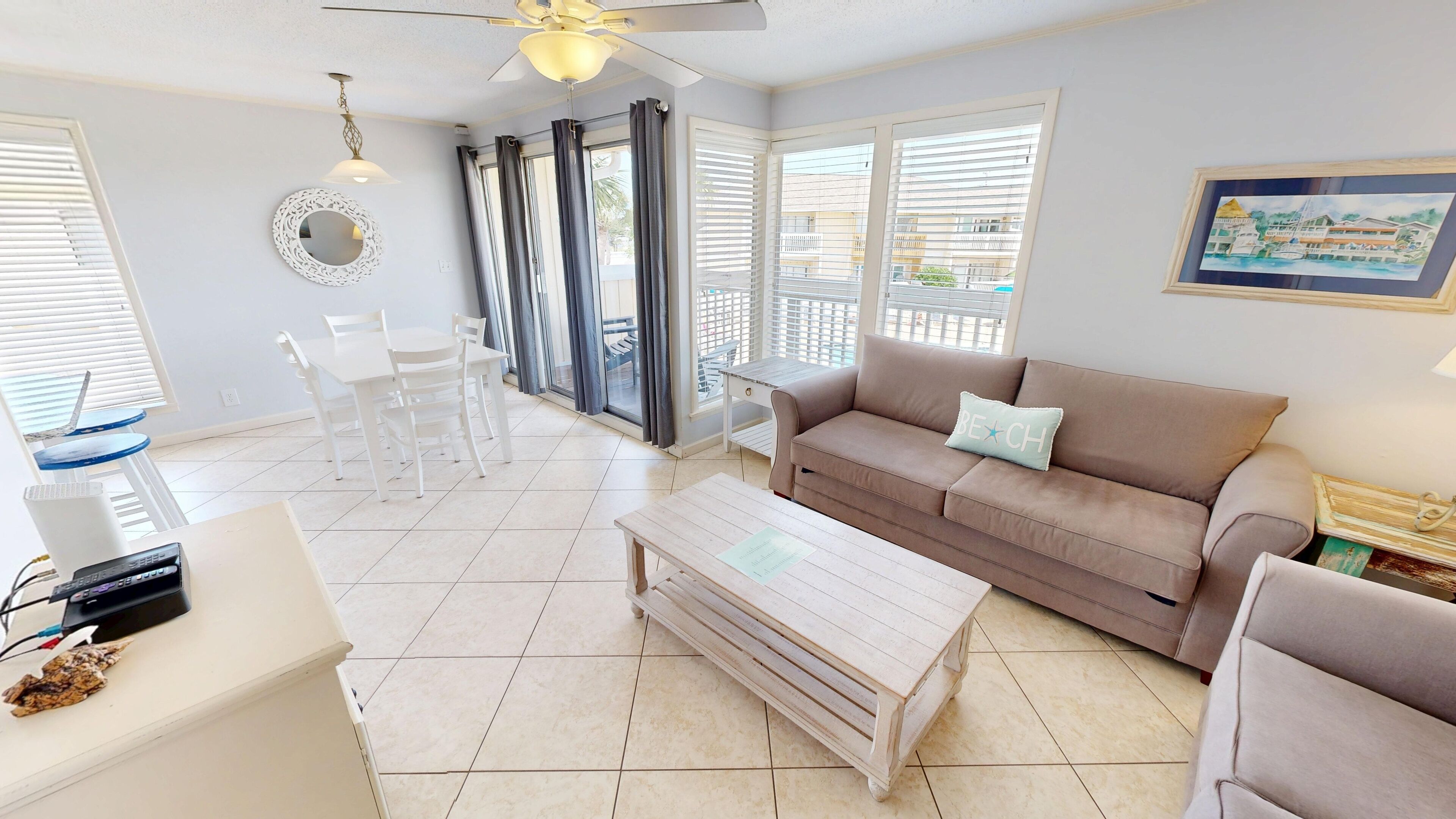 Condo, 1 Bedroom | Living area
