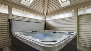 House, 4 Bedrooms | Interior