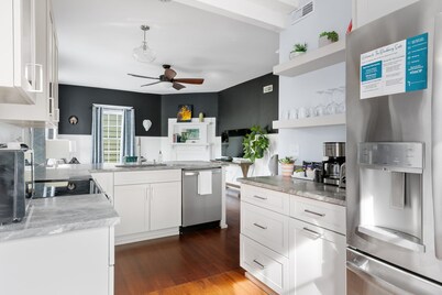 Blackberry Suite 3BR 2BA | Steps to King St!