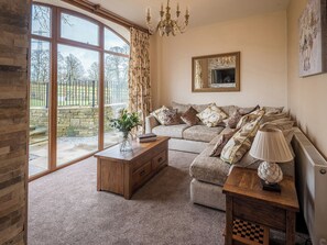 Living area - Sycamore Barn - UK33353 (Northowram, near Halifax)