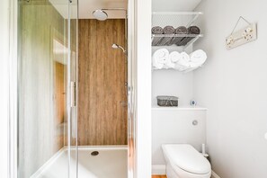 Panoramic Cottage, Private Bathroom, Courtyard View | Bathroom