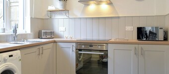 2 bedroom accommodation in Newton Abbot