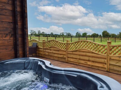 Pheasant Lodge - UK33402