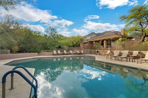 室外泳池、暖水池