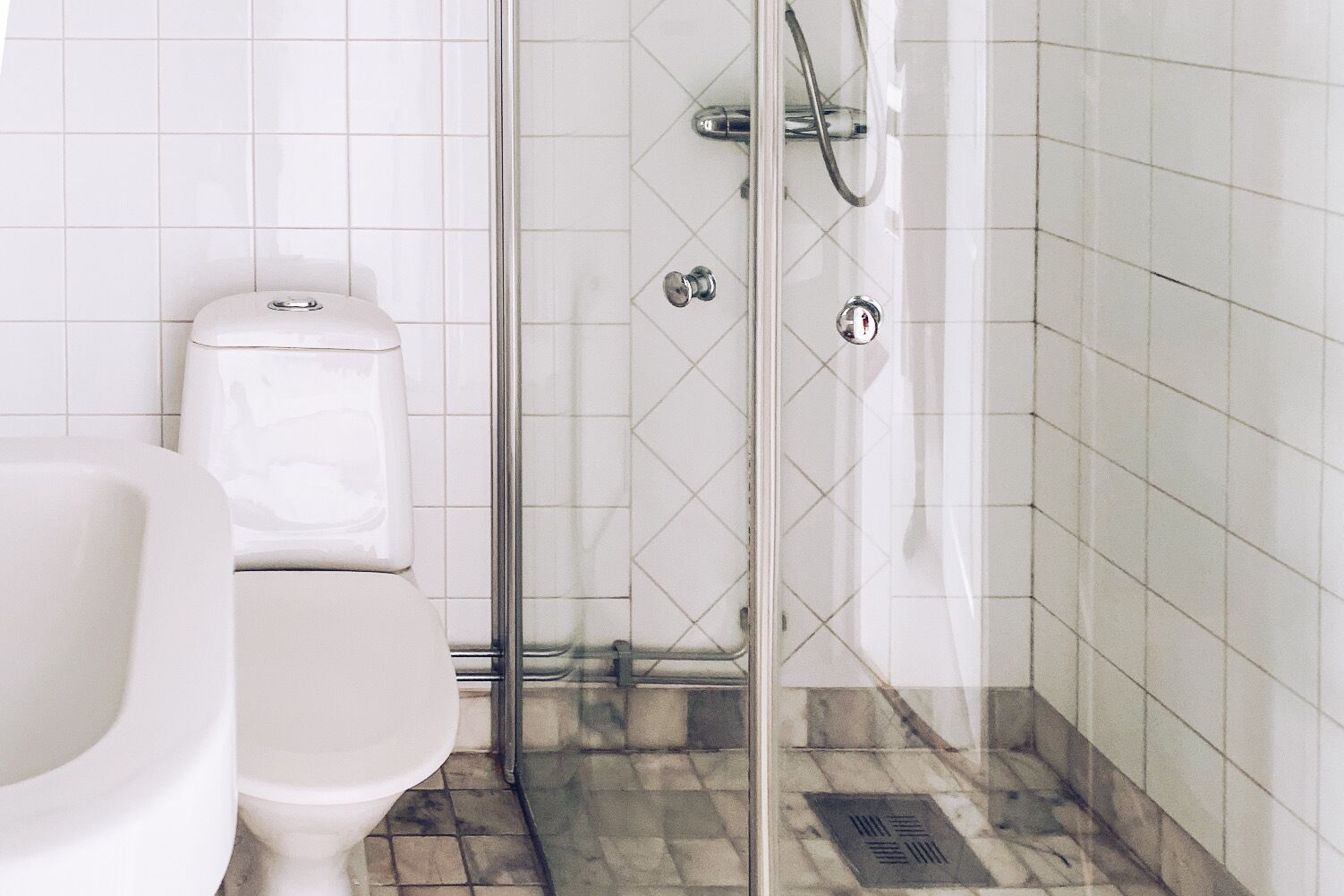 double room | bathroom | shower, eco-friendly toiletries