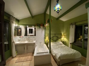 5 chambres, bureau, fer et planche à repasser, Wi-Fi gratuit