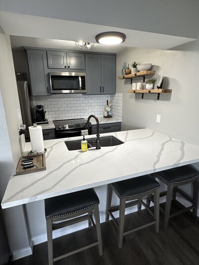 Newly remodeled 2 bedroom condo with beautiful lake view.