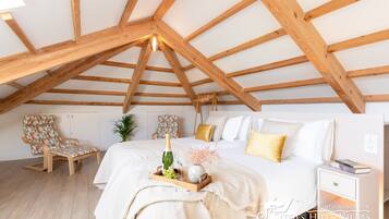 7 slaapkamers, een strijkplank/strijkijzer, reisbedje, gratis wifi