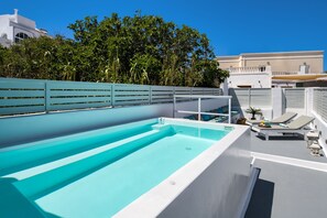 A heated pool - Amoramelia Pool Villa, Amoramelia Villas (Thira - Santorini)
