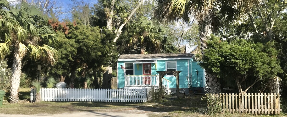 Photo 9 of The St Augustine Tiny House! Walk to everything in town