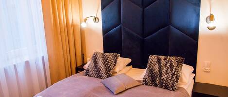 Exclusive Apartment | 1 bedroom, iron/ironing board, free WiFi