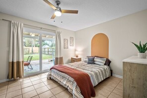 3 bedrooms, desk, iron/ironing board, travel cot