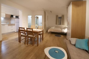Comfort Apartment, Ensuite, Garden View (Apartma ) | Interior - 7thmill Apartments (Šenčur)