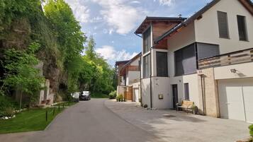 Lägenhet Panoramic - eget badrum - utsikt mot bergen (Apartma nadstropje) | Exteriör