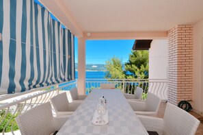 Appartement, plusieurs lits | Balcon