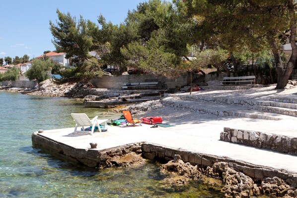 Apartment, Multiple Beds | Garden