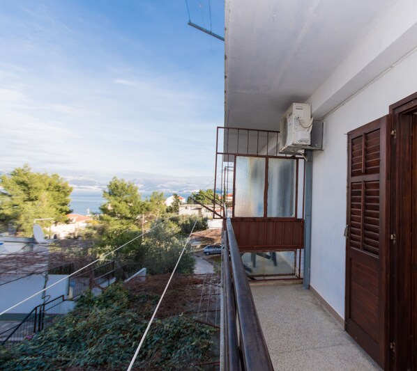 Departamento, varias camas | Balcón