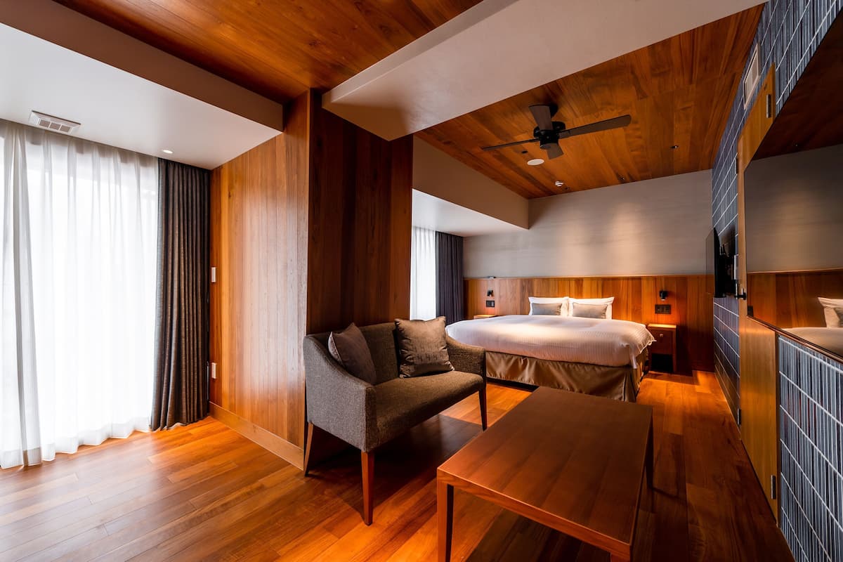 In-room safe, blackout drapes, iron/ironing board, free WiFi