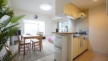 Habitació, no fumadors | 1 dormitori, wifi gratuïta i roba de llit